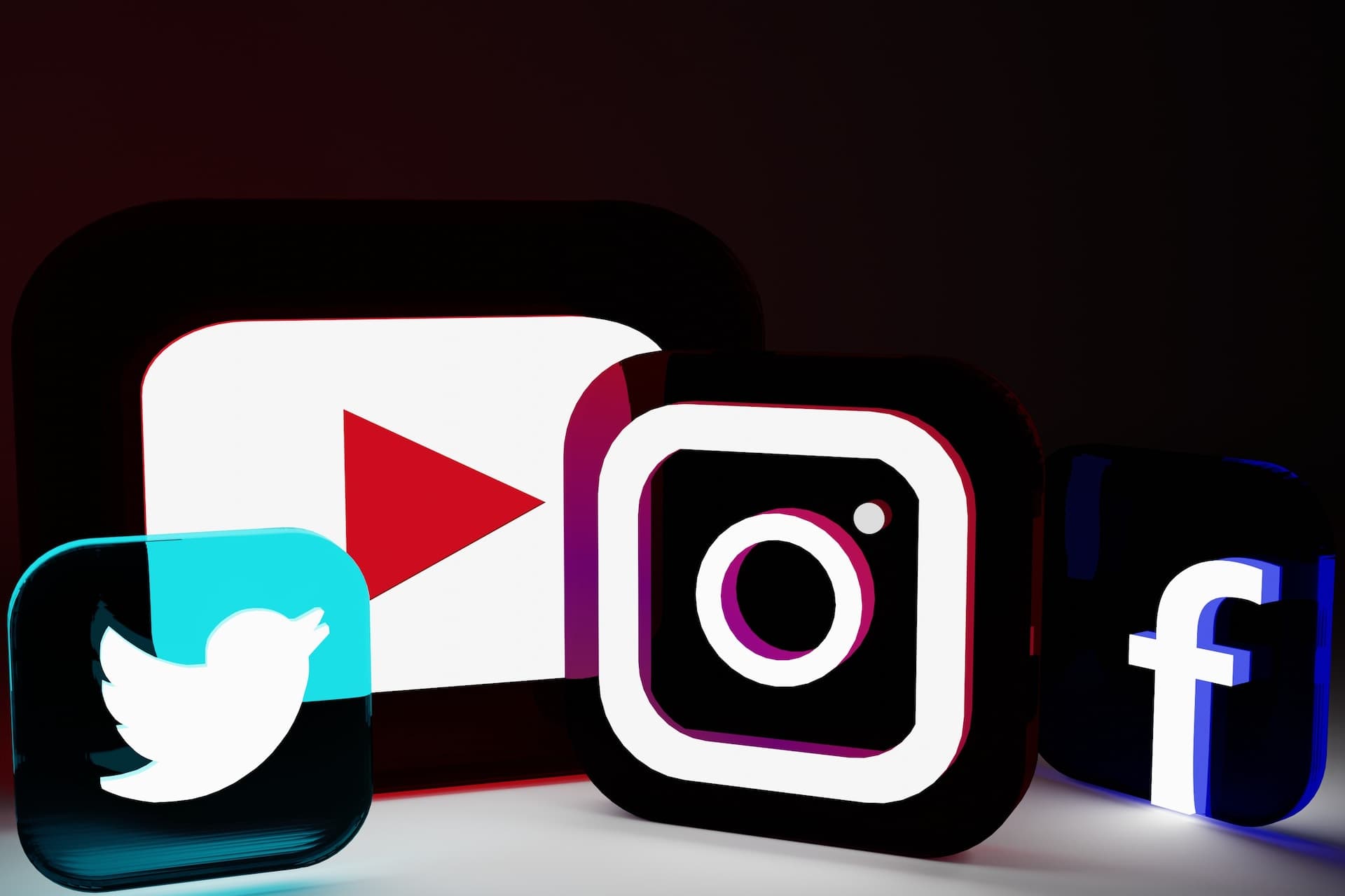 Inteligencia artificial para redes sociales: principales ventajas y aplicaciones
